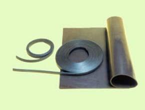 Heteropolar magnetic rubber